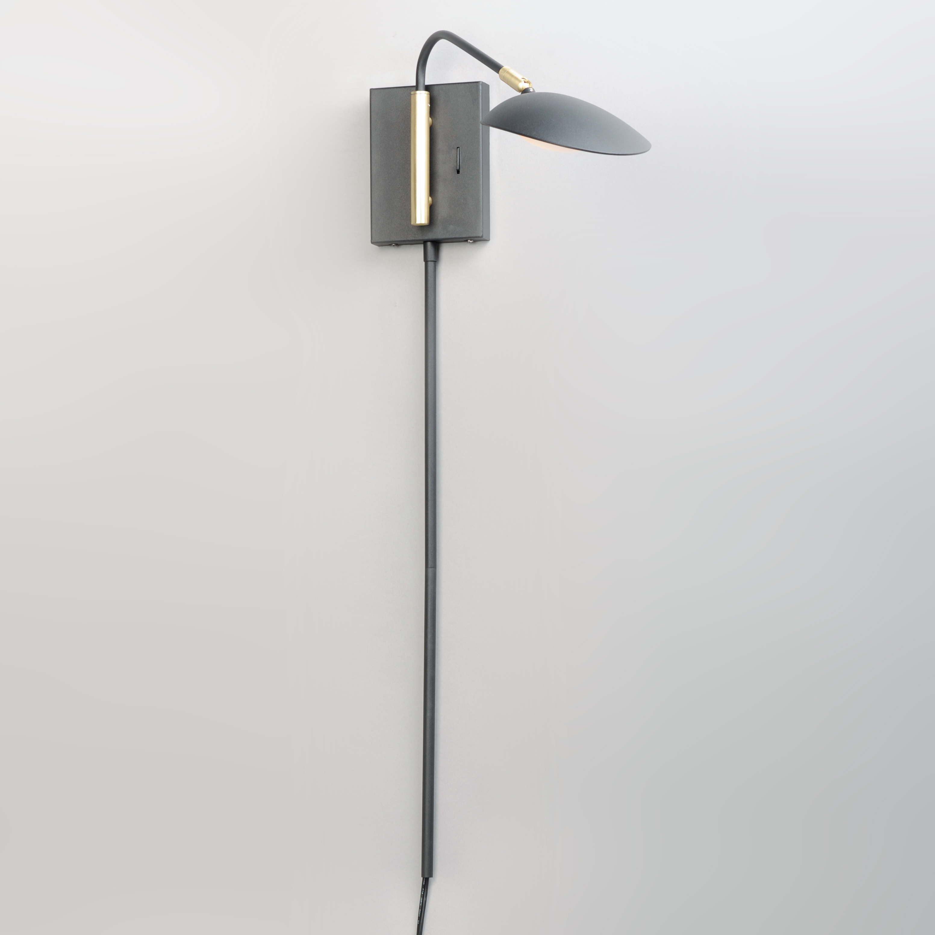Curvilinear sconce discount