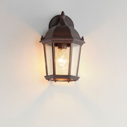 Builder Cast Outdoor Wall Lantern