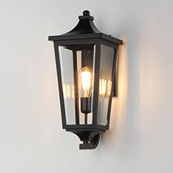 Sutton Place VX 1-Light Outdoor Sconce