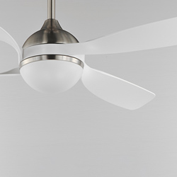 Bola 52 Indoor Fan w LED Light Kit